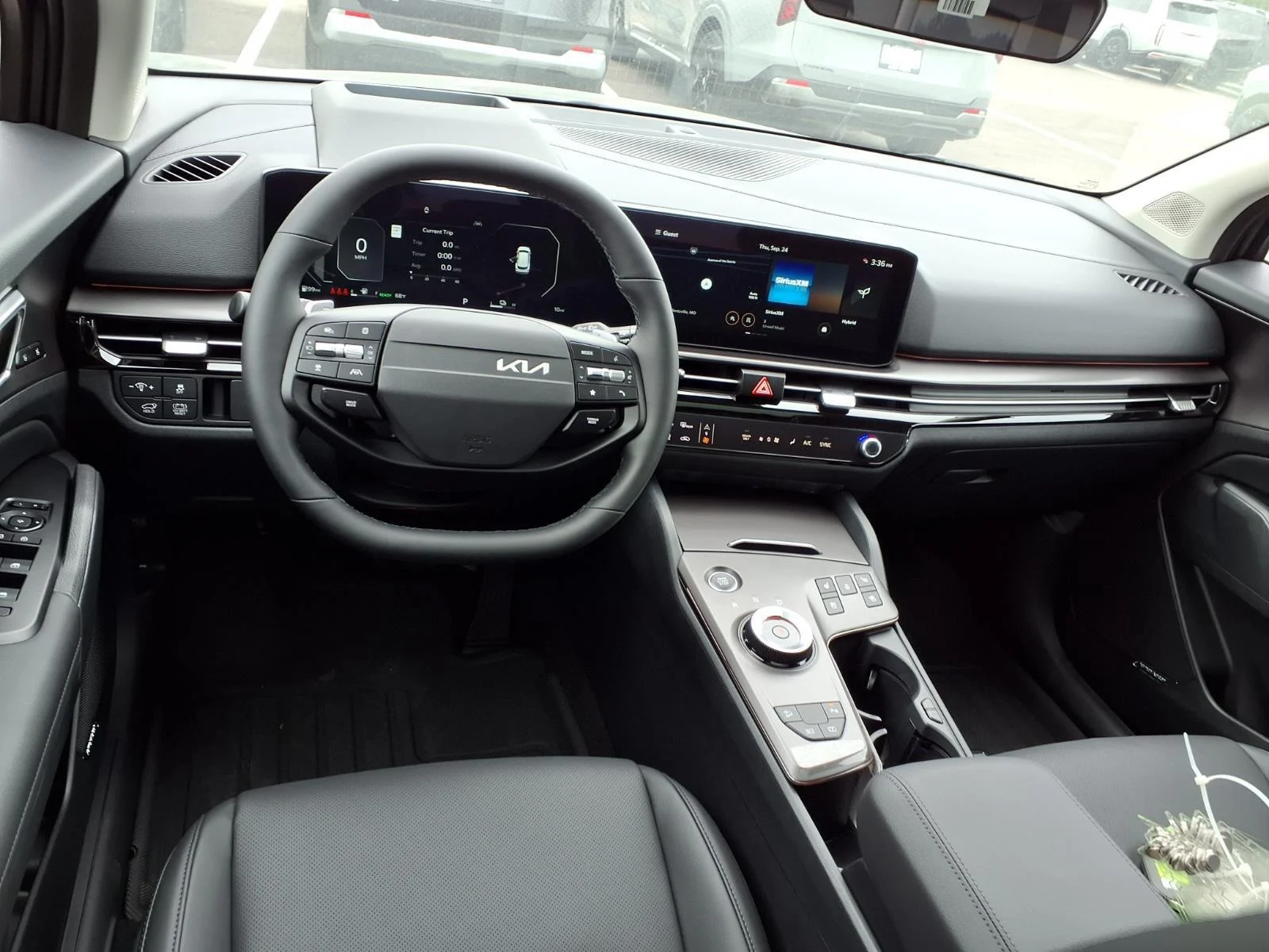 New 2027 Gravity Gray Kia SX Prestige image 3