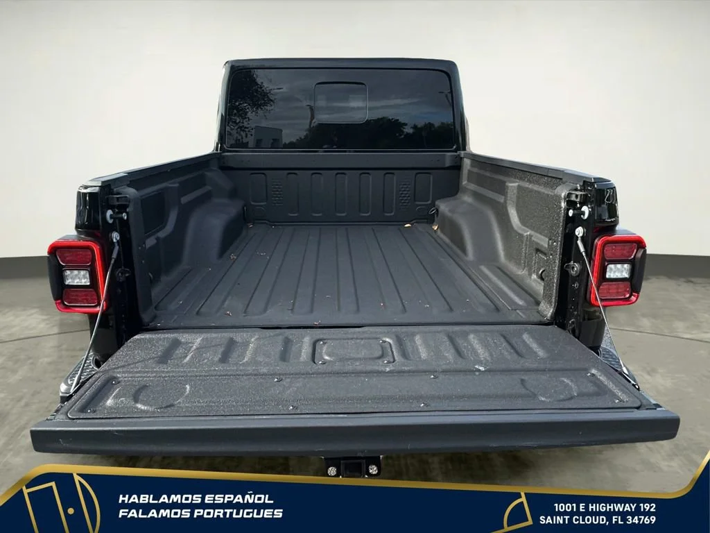 Used 2025 Black Jeep Mojave 4x4 image 36