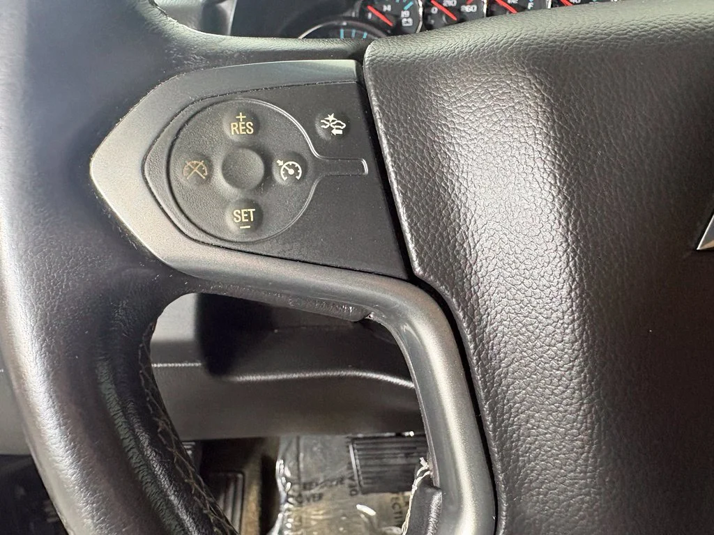 Used 2016 Gray Chevrolet LT image 30