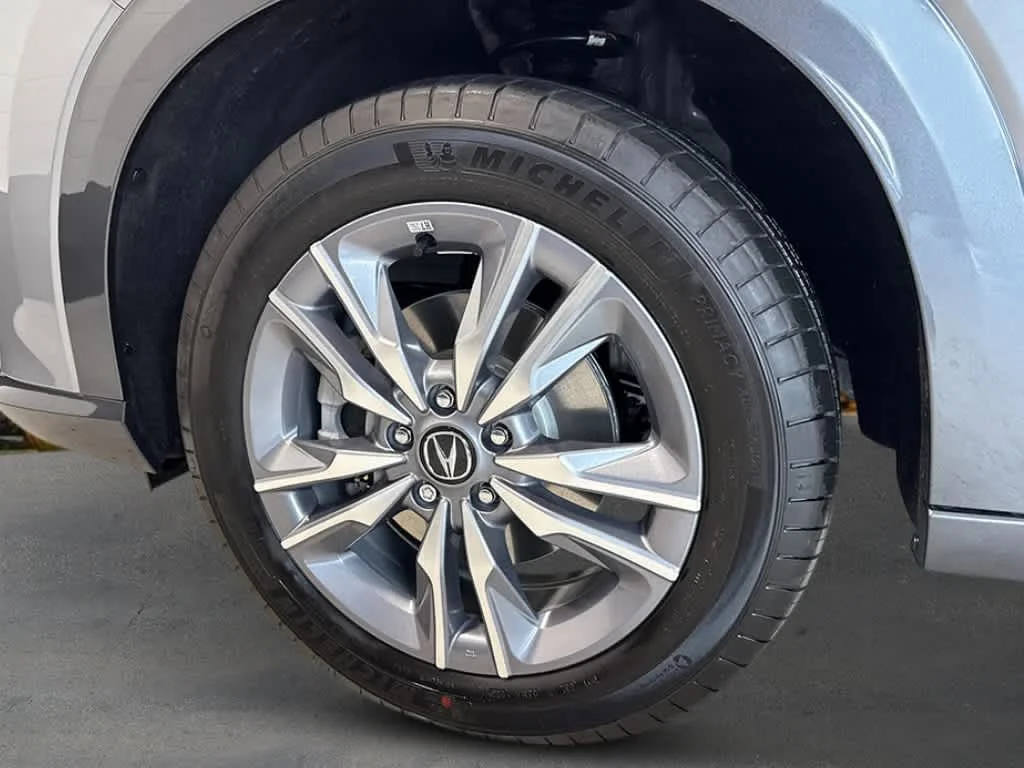 New 2026 Solar Silver Metallic Acura  image 11