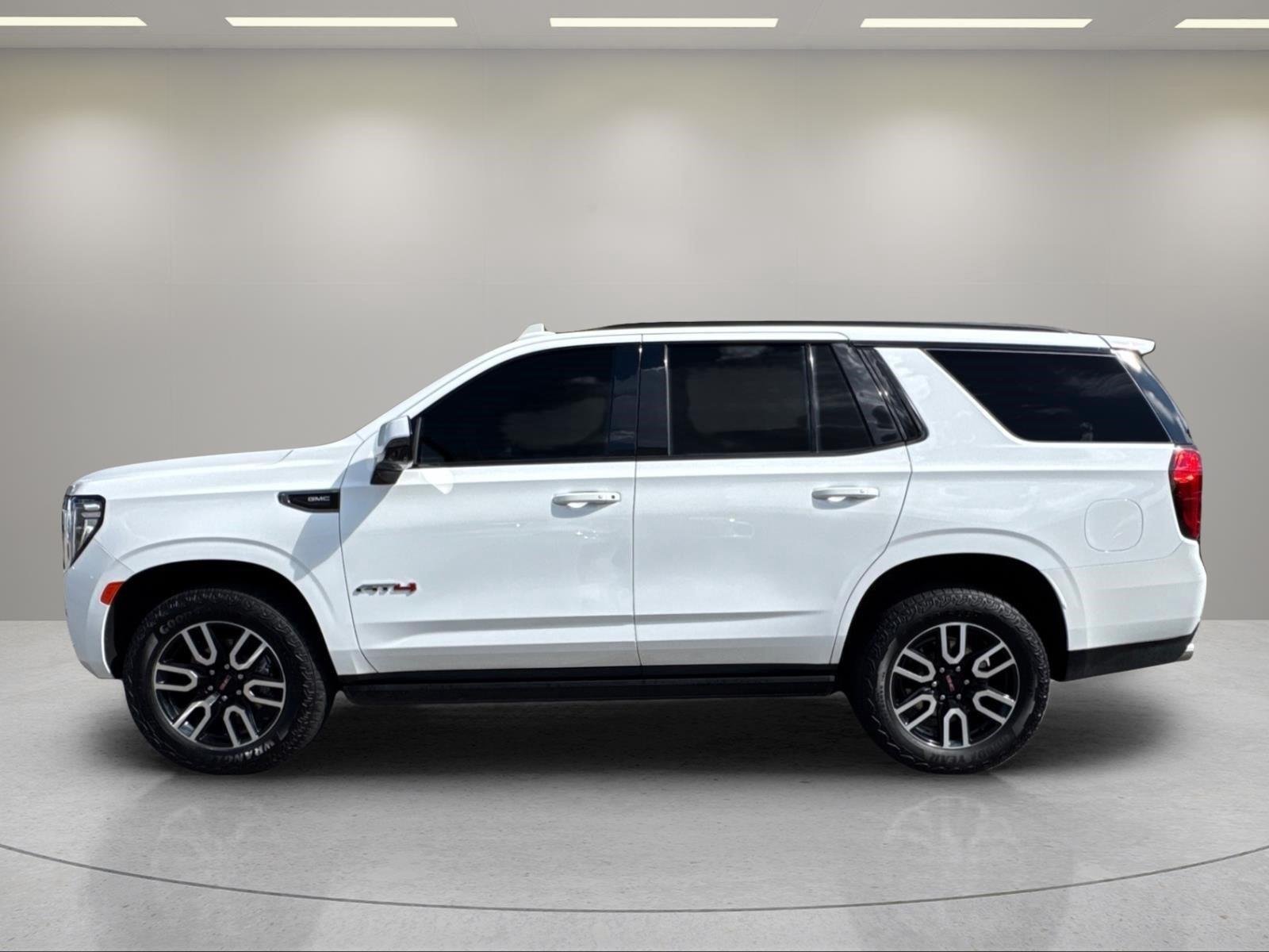 Used 2024 Summit White GMC AT4 image 2