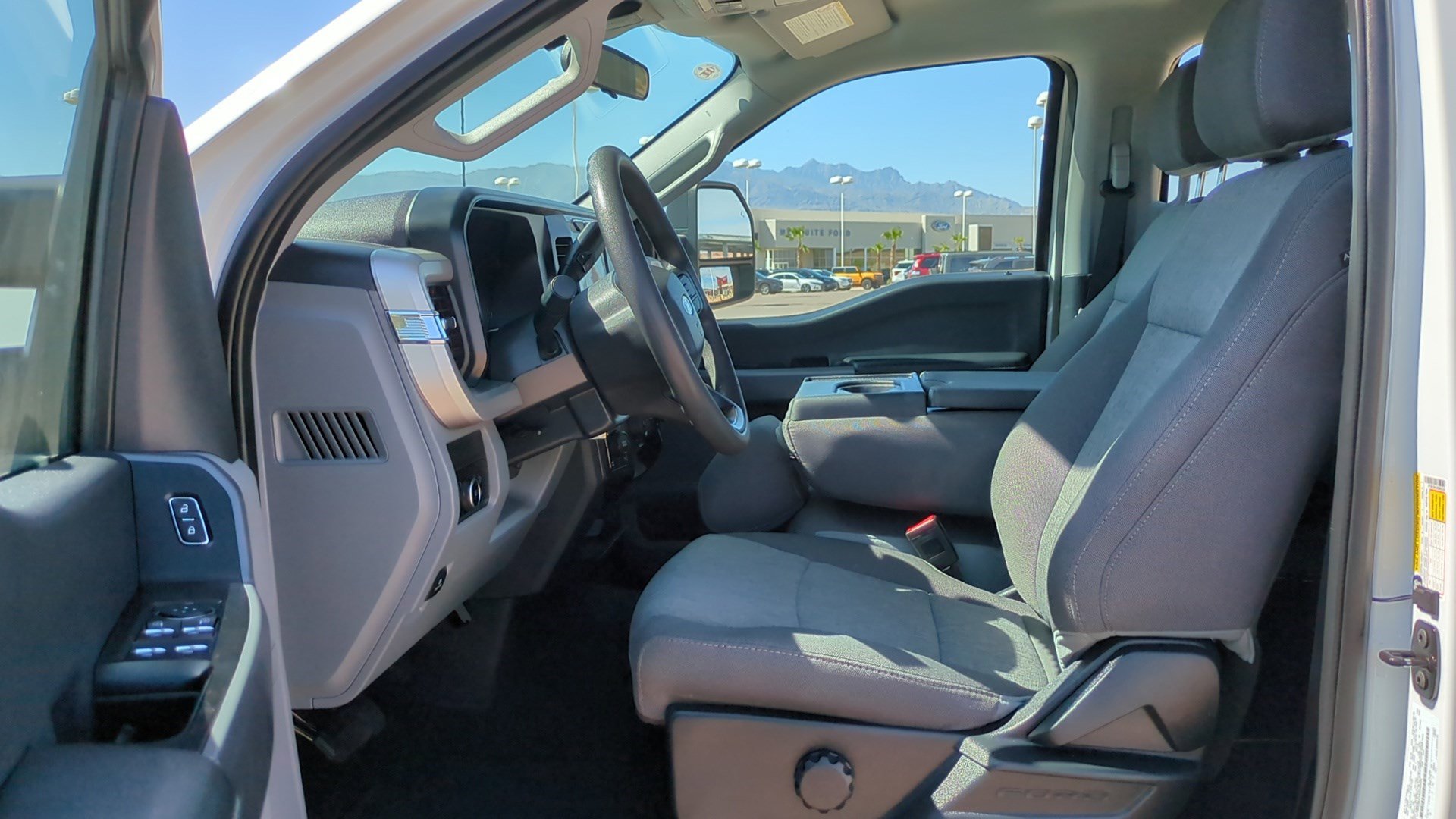 Used 2024 Oxford White Ford XL image 14