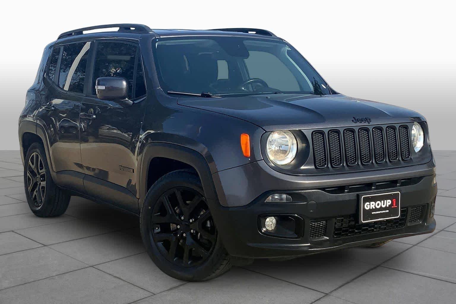 Used 2018 Granite Crystal Metallic Clearcoat Jeep Altitude image 3