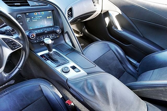 Used 2014 Red Chevrolet Coupe image 21