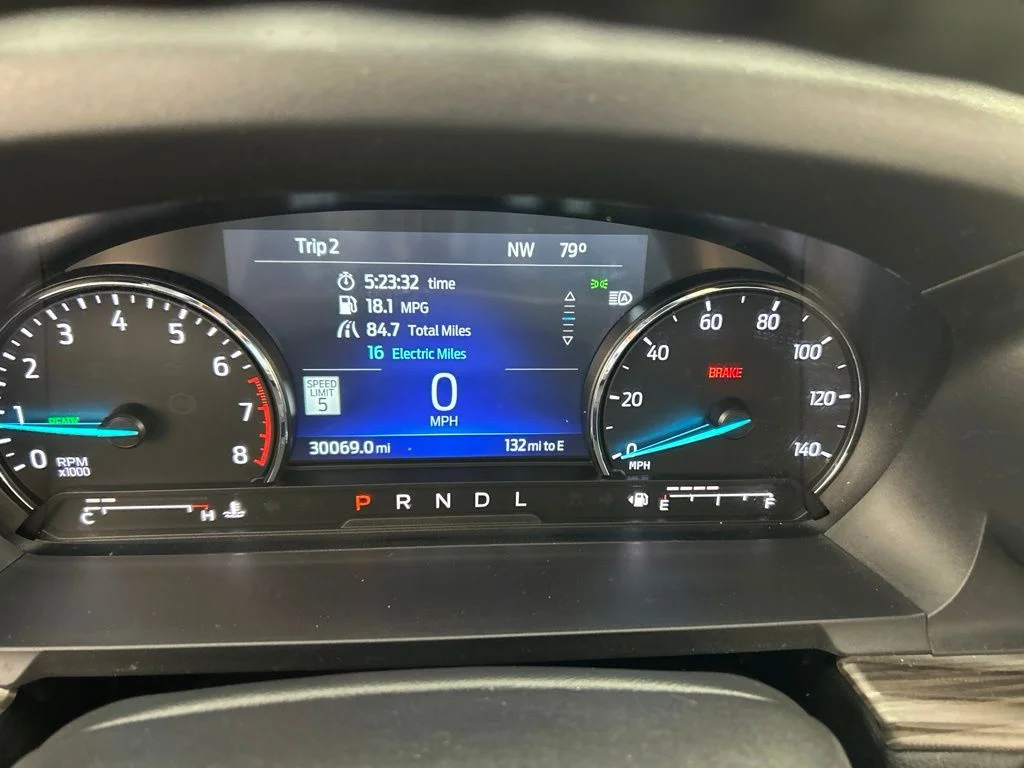 Used 2023 Silver Ford Limited image 13