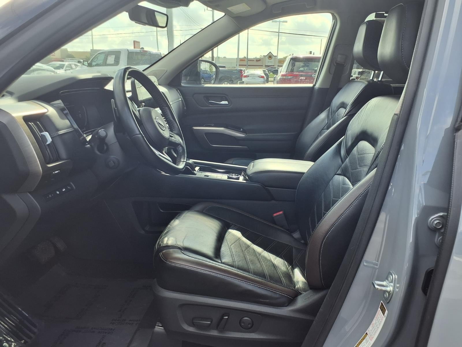 2023 Nissan Pathfinder Platinum Gray at Robbins Nissan