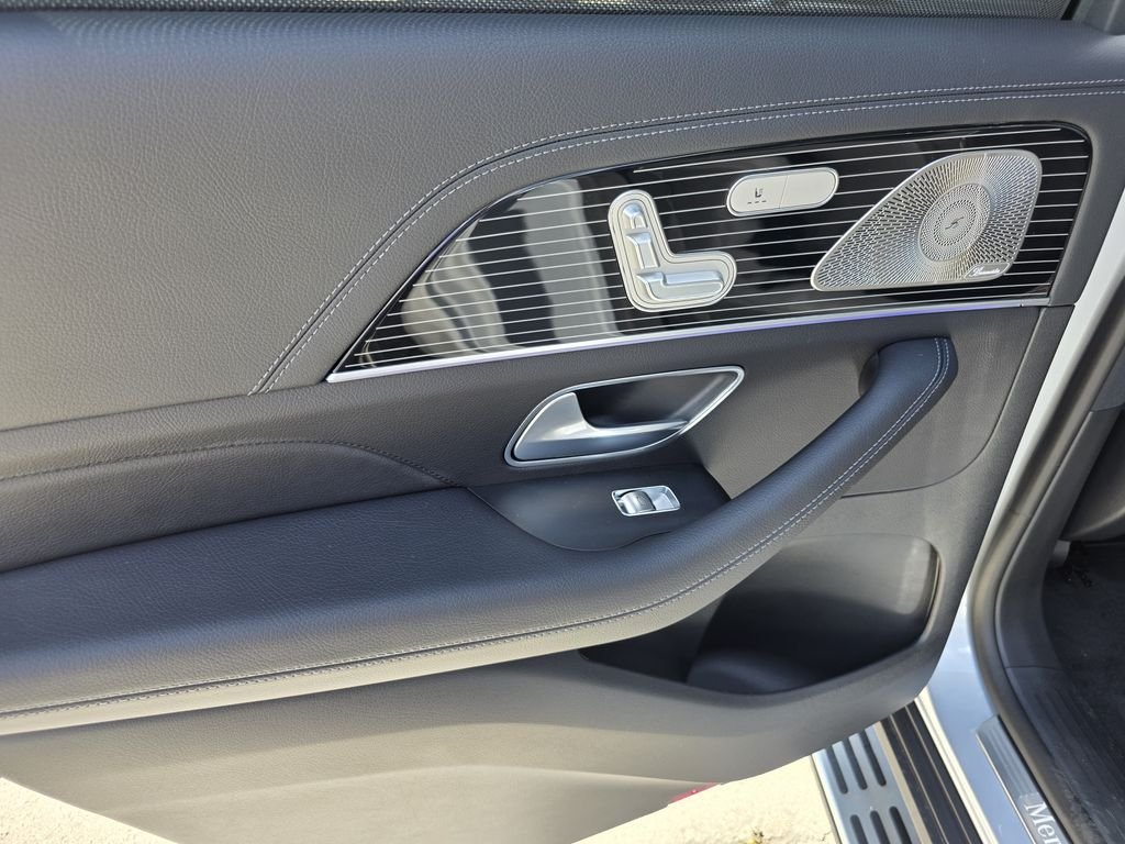 New 2026 Silver Mercedes-Benz GLS 580 image 17