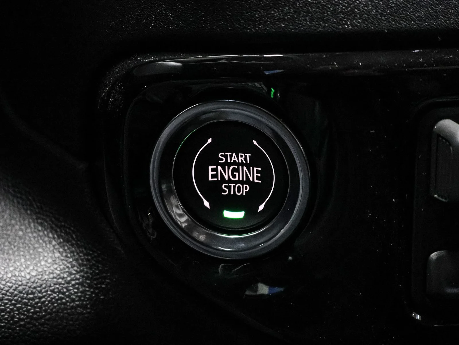 New 2026 White GMC SLE image 35