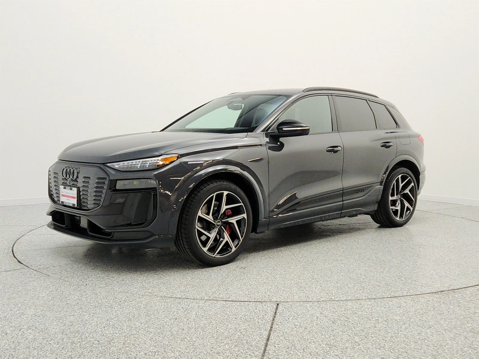 2025 Audi SQ6 e-tron Premium Plus quattro's photo