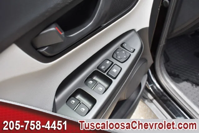 Used 2022 Black Hyundai SEL image 19