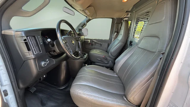 Used 2022 SUMMIT WHITE Chevrolet RWD 3500 Extended Wheelbase WT image 19