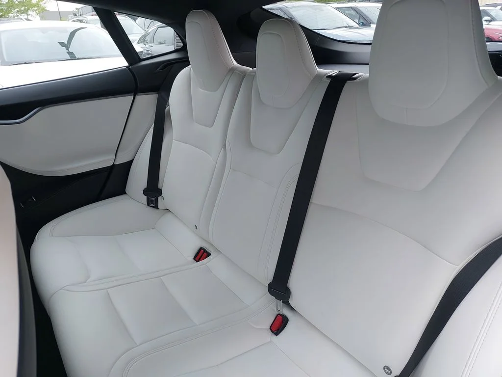 Used 2021  Tesla Long Range image 14
