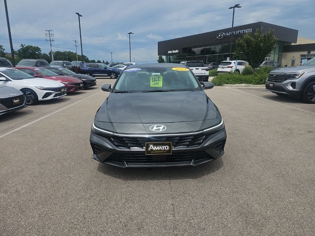 2024 Hyundai Elantra SEL - Photo 8