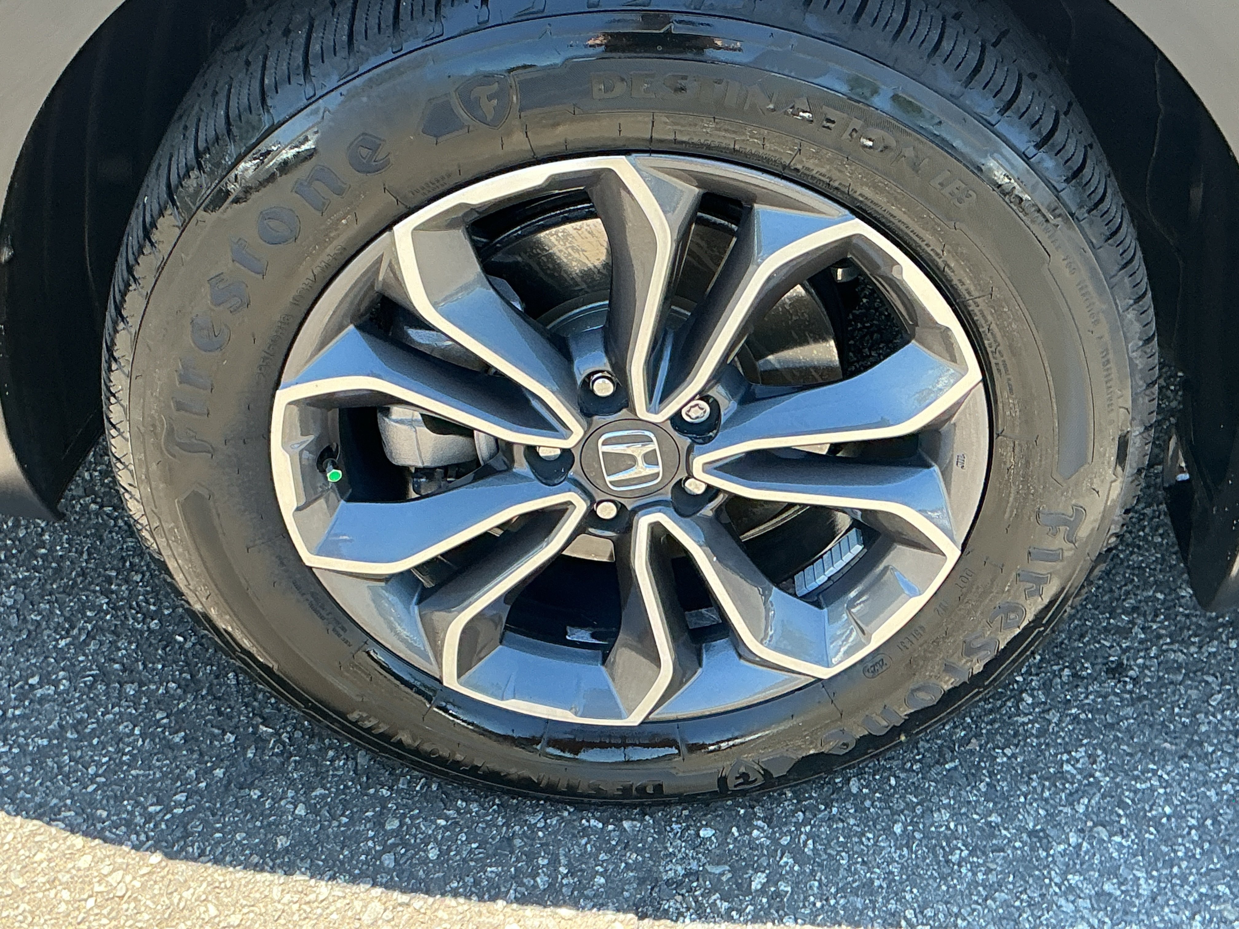 Used 2022 Silver Honda EX image 9