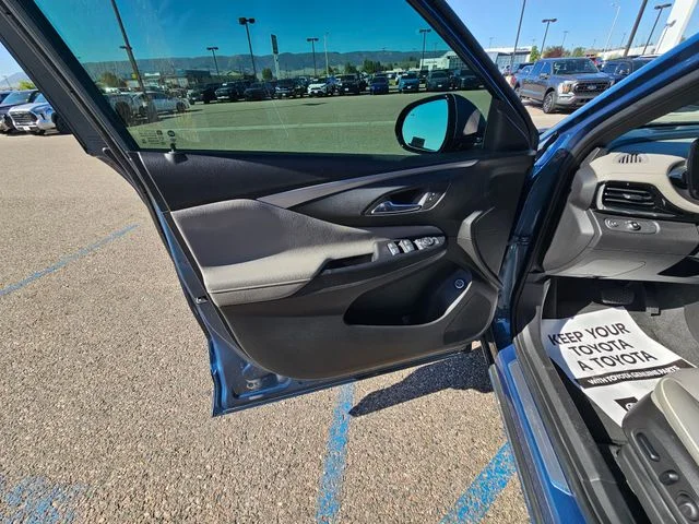 Used 2024 Ocean Blue Metallic Buick Avenir image 16