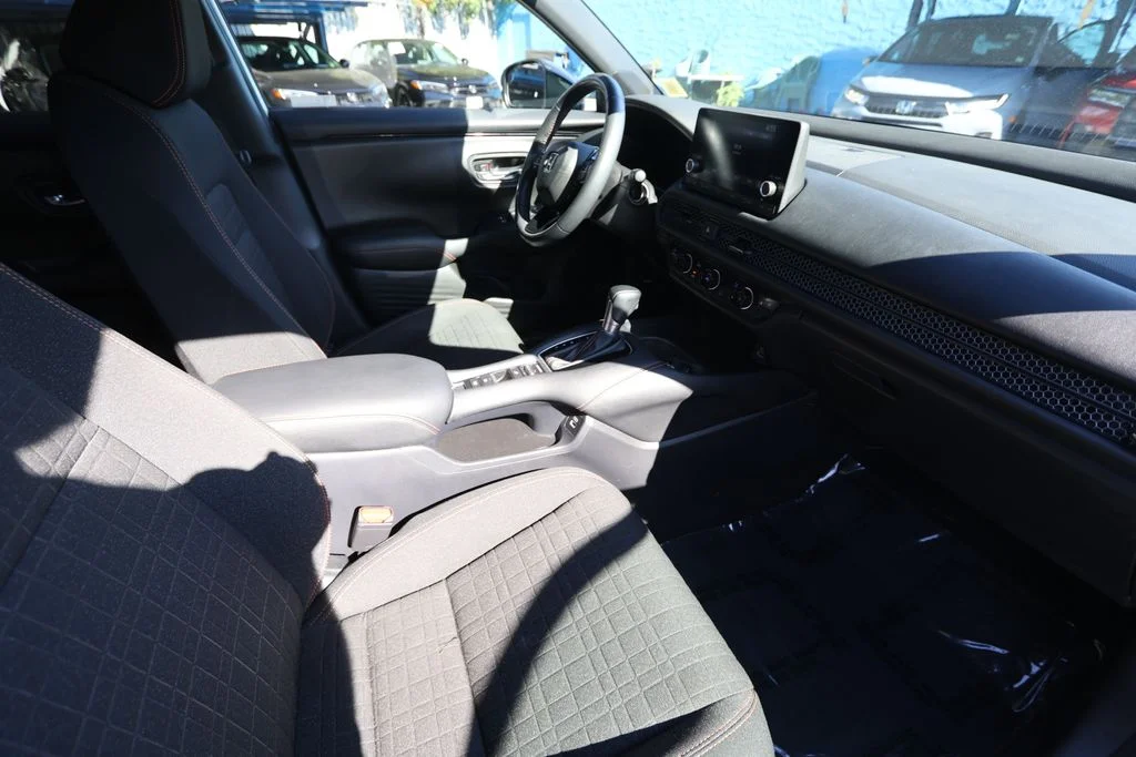 Used 2023 Platinum White Pearl Honda Sport image 30