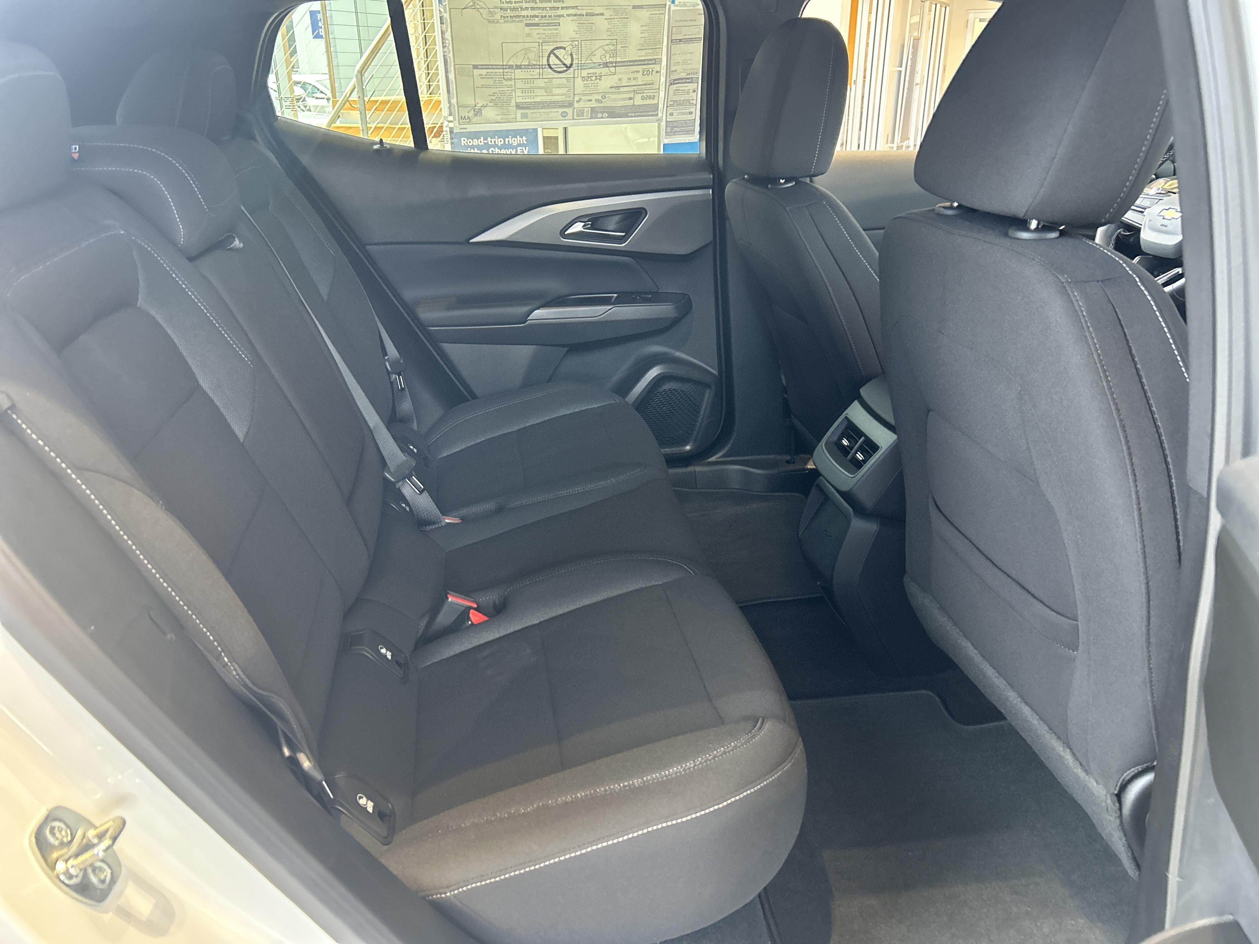 2026 Chevrolet Equinox EV 1LT - Photo 11
