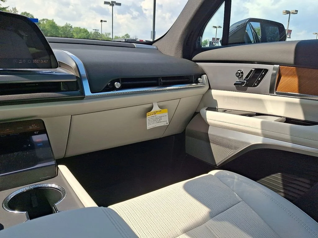 2026 Cadillac VISTIQ Luxury - Photo 21