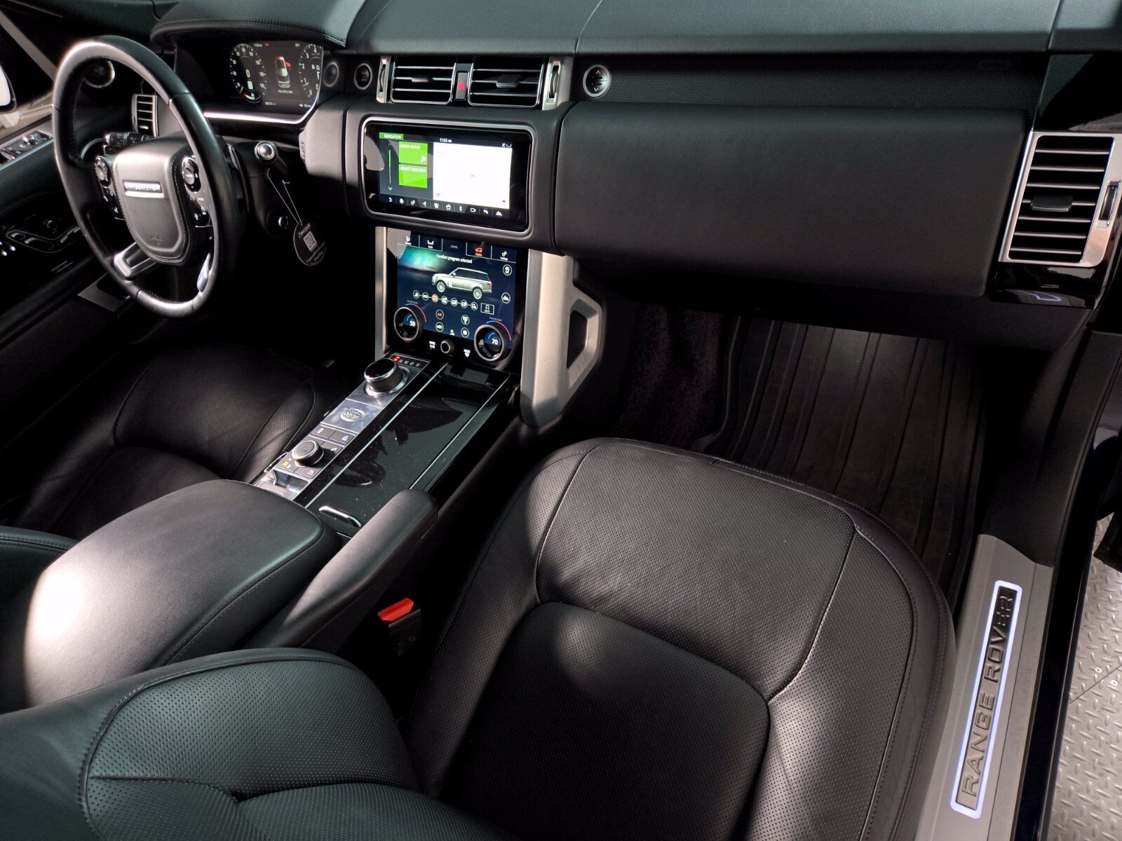 Used 2020 Portofino Blue Metallic Land Rover Supercharged image 20