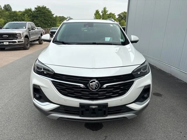 Certified Used 2022 White Frost Tri-Coat Buick Essence image 18