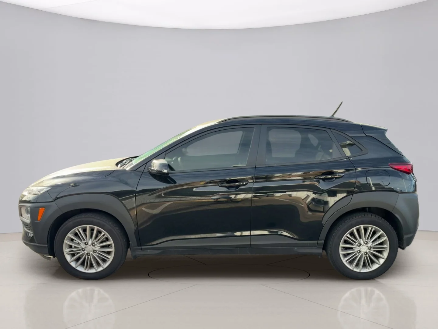 Used 2019 Black Hyundai SEL image 2