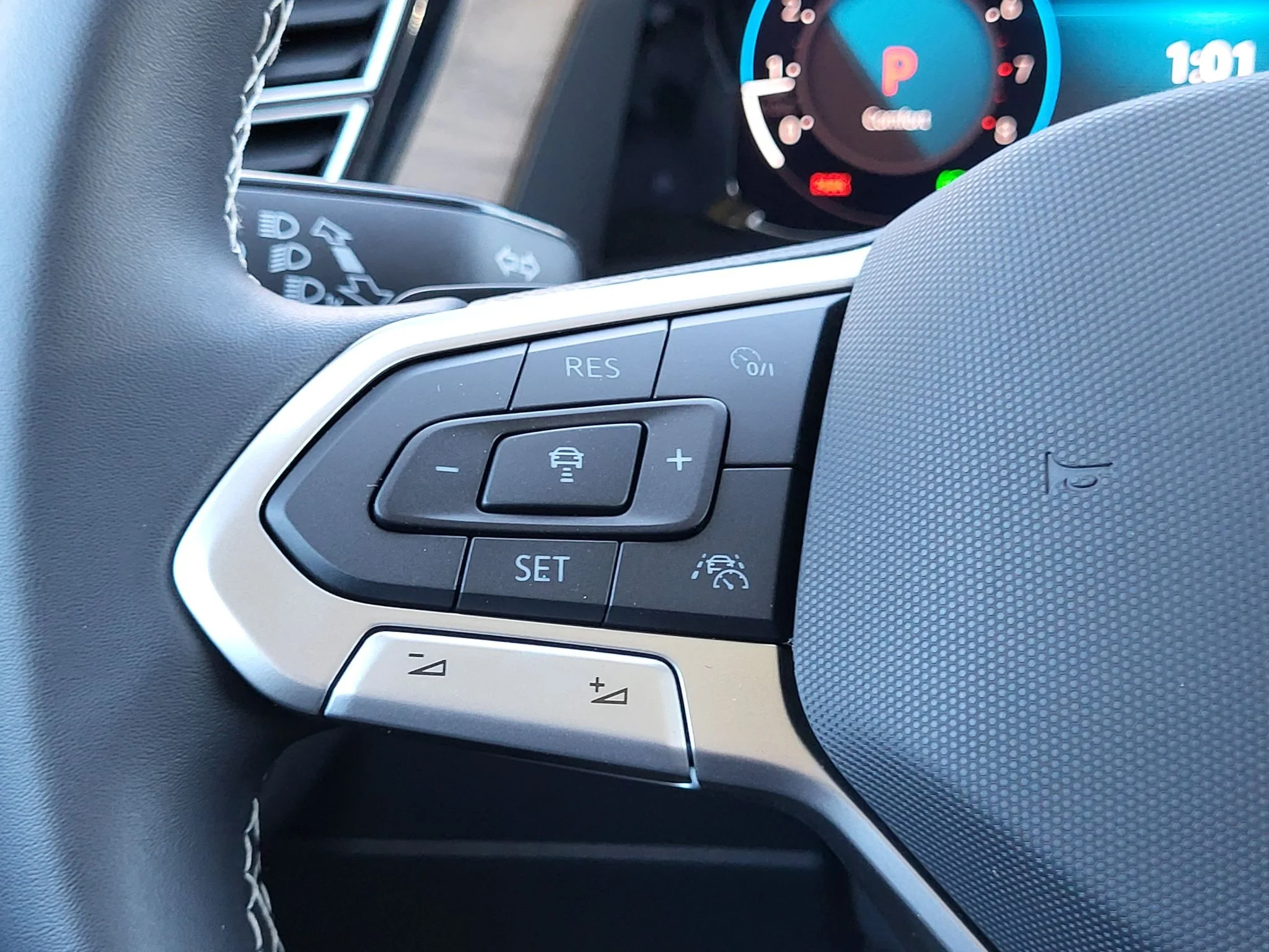 2026 Volkswagen Atlas SE w/Tech - Photo 15