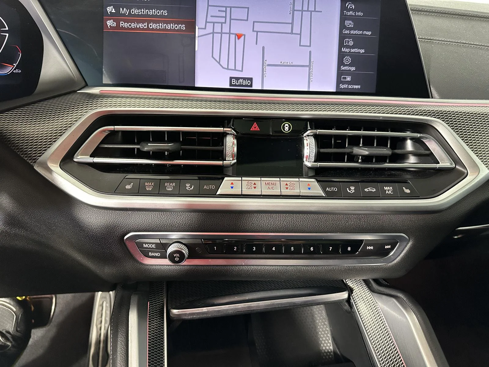 Used 2022 Mineral White Metallic BMW xDrive40i image 36