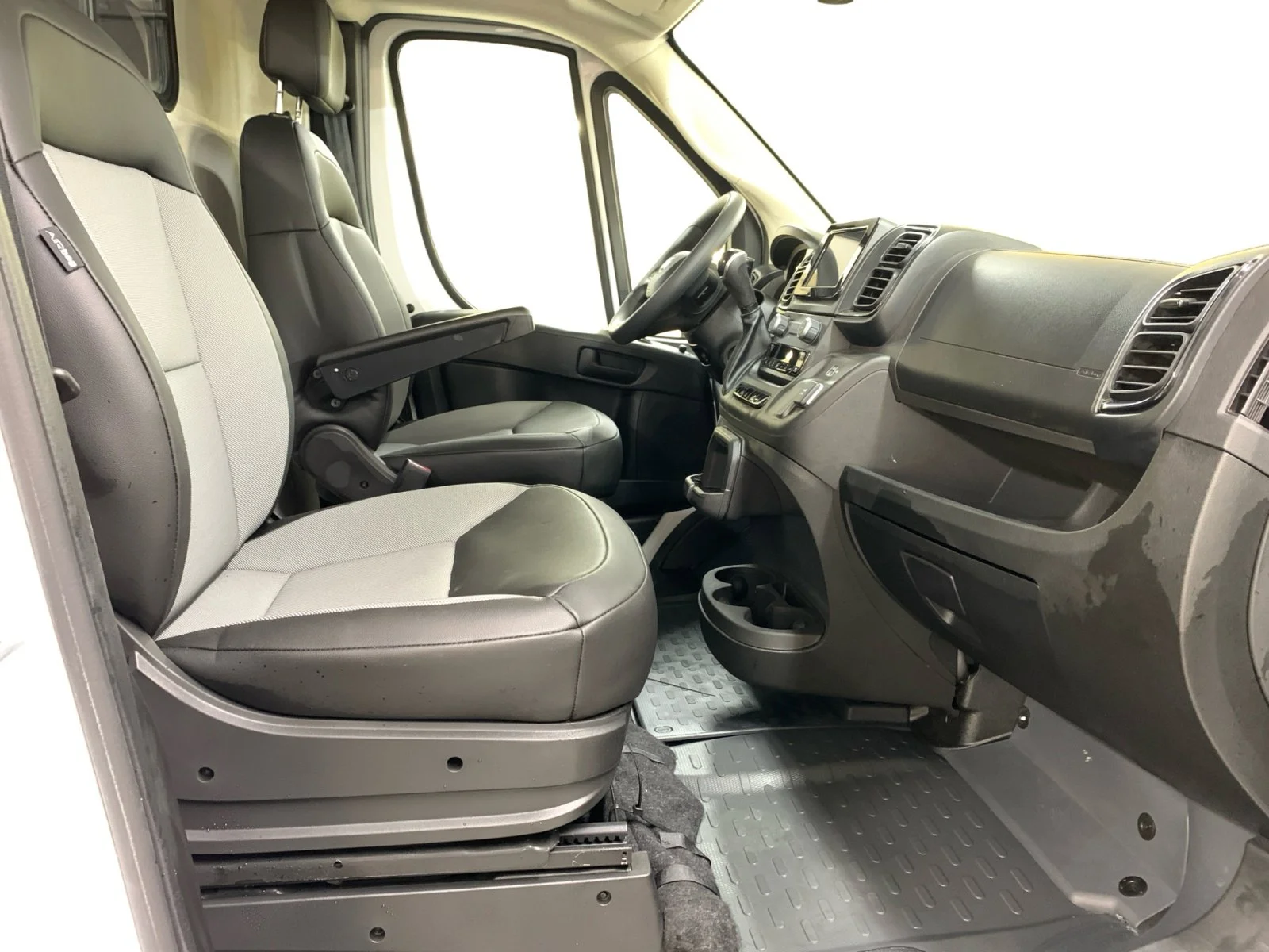 Used 2025 White Ram Tradesman image 17