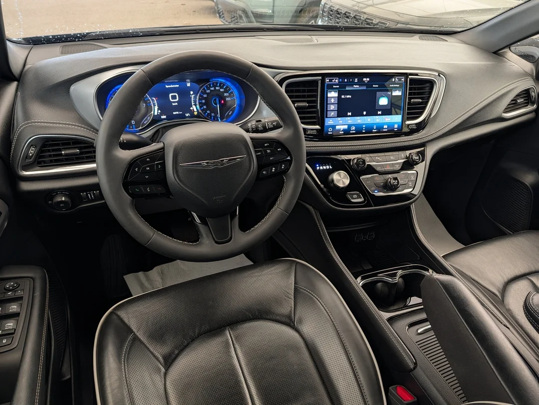 Certified Used 2025 Black Chrysler Limited - - FWD - Nappa Leather - Blind Spot - Full Sunroof - Remote Start & More! image 25