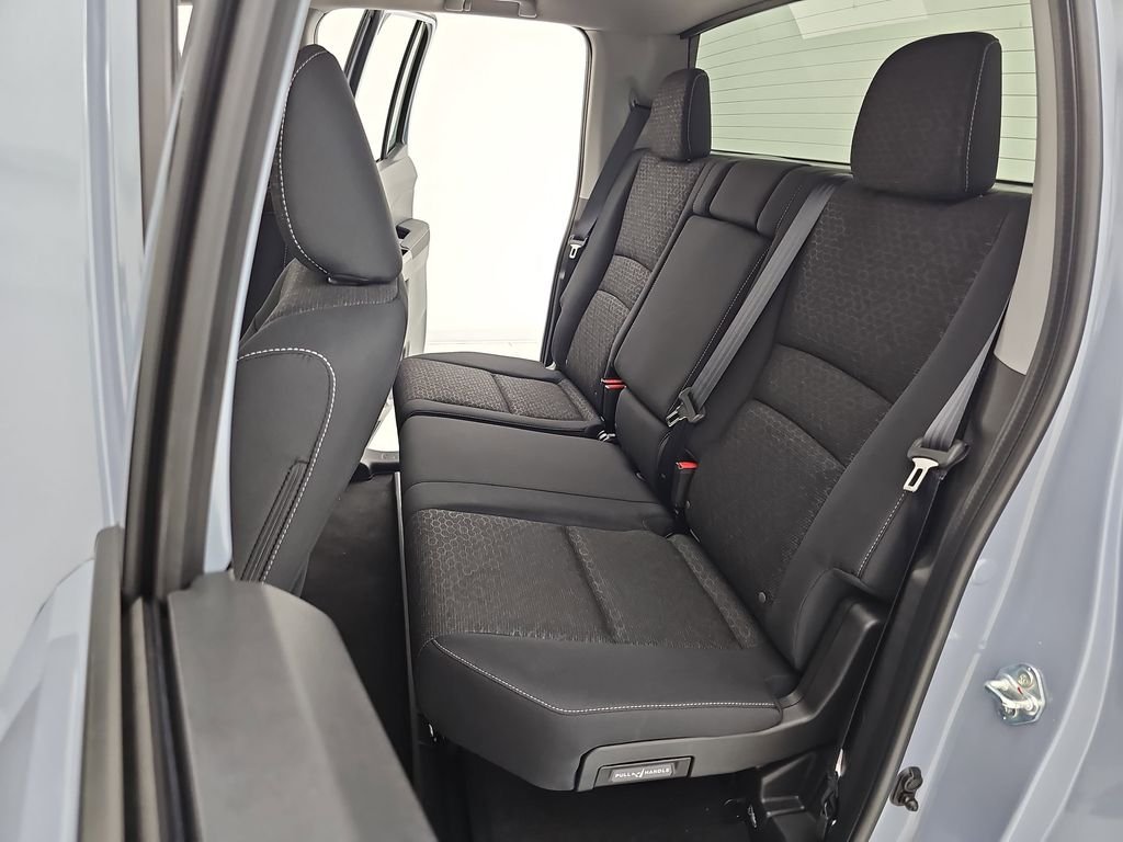2025 Honda Ridgeline Sport - Photo 18