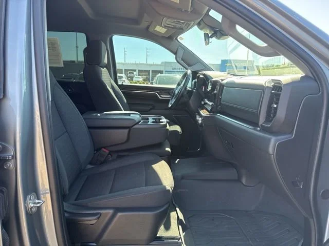 Used 2024 Sterling Metallic GMC Elevation image 50