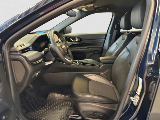 New 2026 Blue Jeep Latitude image 10