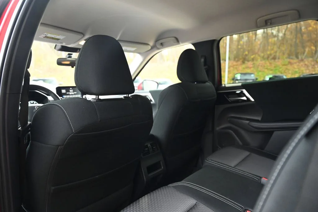 Used 2024 Red Mitsubishi ES image 40