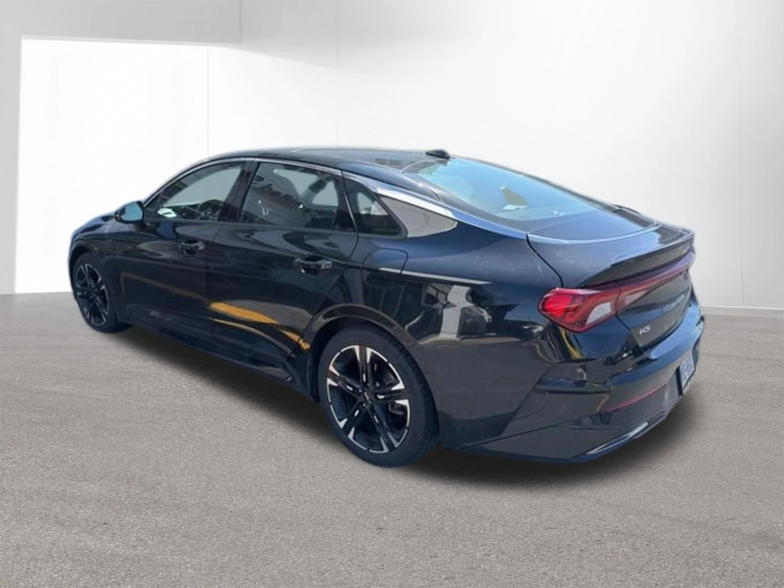 Used 2024 Ebony Black Kia GT-Line image 4