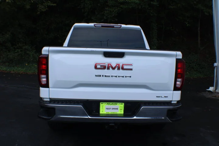 Certified Used 2023 SUMMIT WHITE GMC SLE image 19
