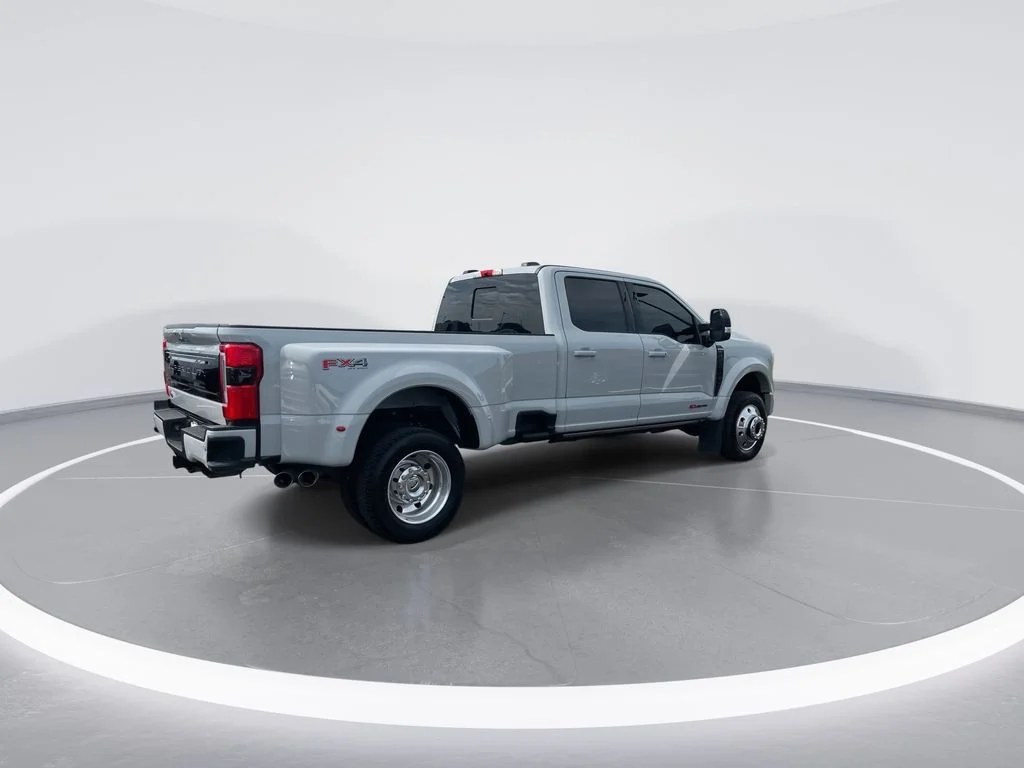 Used 2025 White Ford Platinum image 8