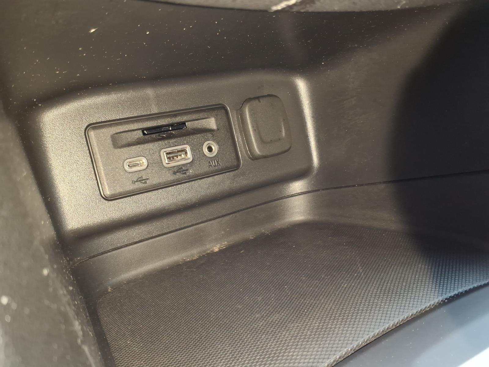 Used 2020 Pacific Blue Metallic Chevrolet LT image 8