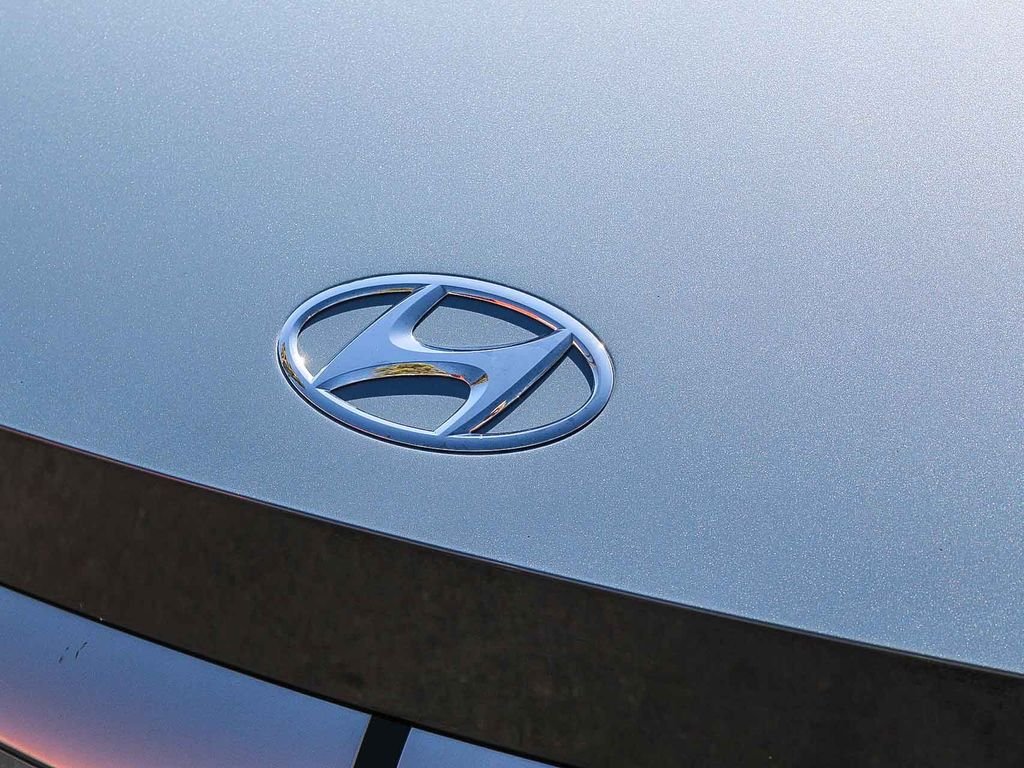 Used 2024 Blue Hyundai SEL image 5