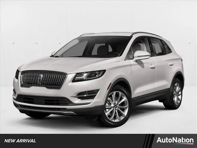 Used 2019 Black Lincoln Reserve image 1
