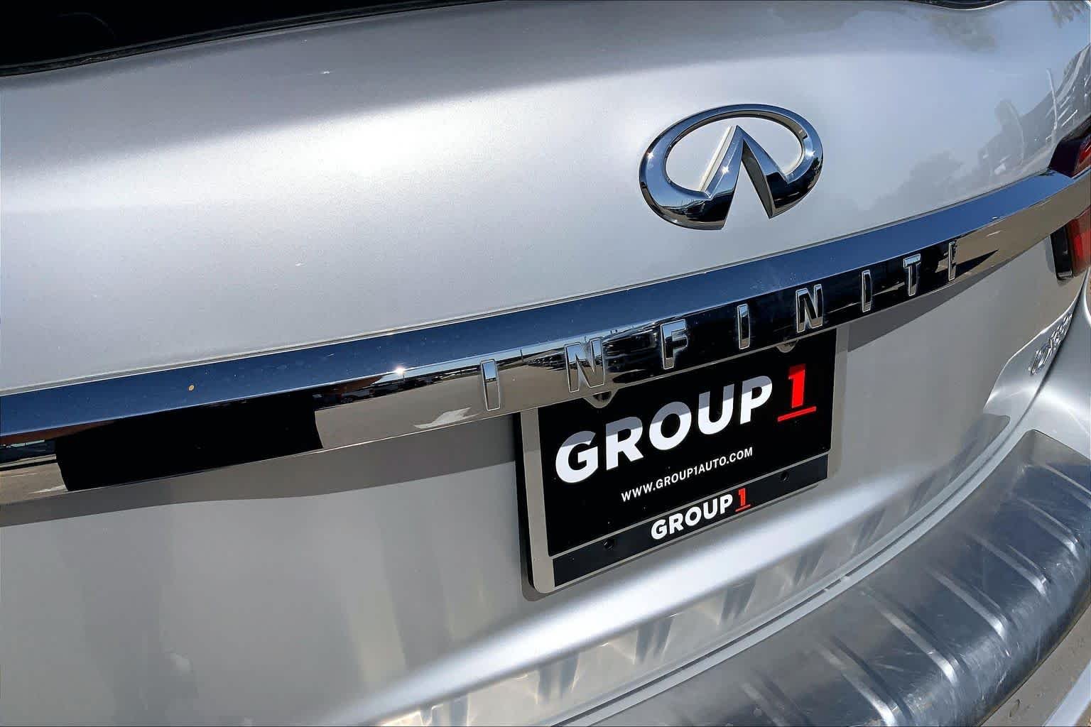 Used 2019 Liquid Platinum INFINITI LUXE image 31