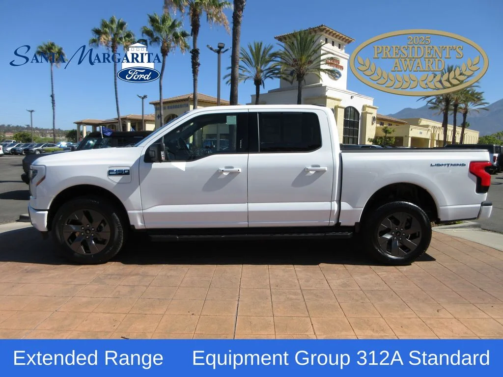 Certified Used 2024 Oxford White Ford Flash image 1