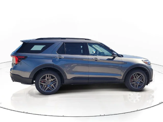 New 2027 Gray Metallic Ford ST image 4
