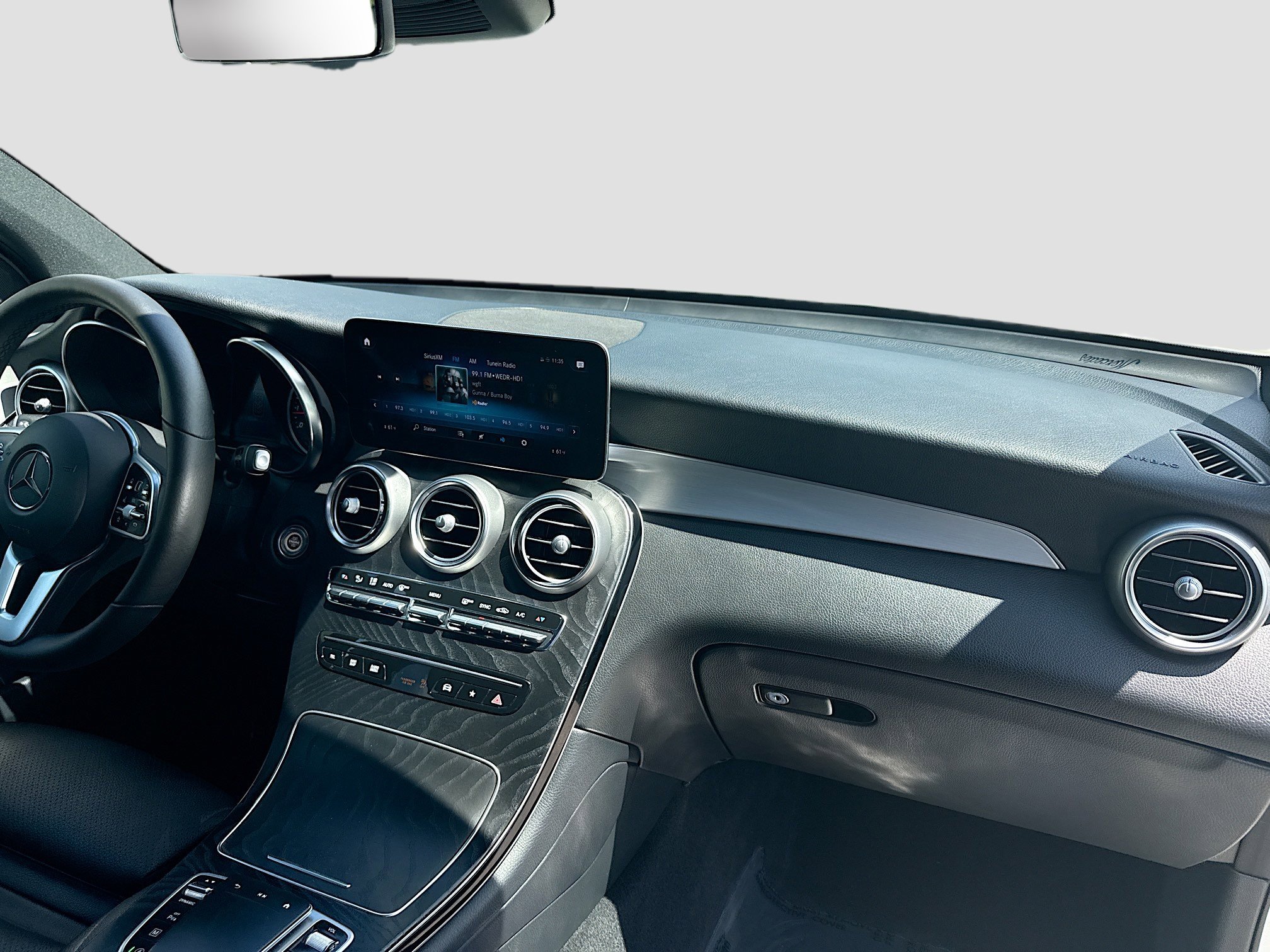 2022 Mercedes-Benz GLC GLC300 - Photo 32