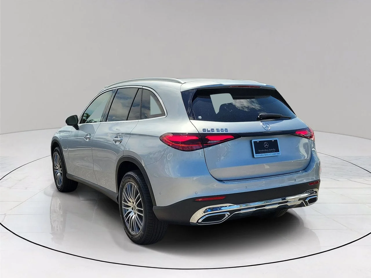 New 2026 Cirrus Silver Metallic Mercedes-Benz GLC 300 image 6