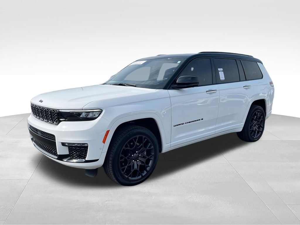 Used 2025 White Jeep Summit image 4