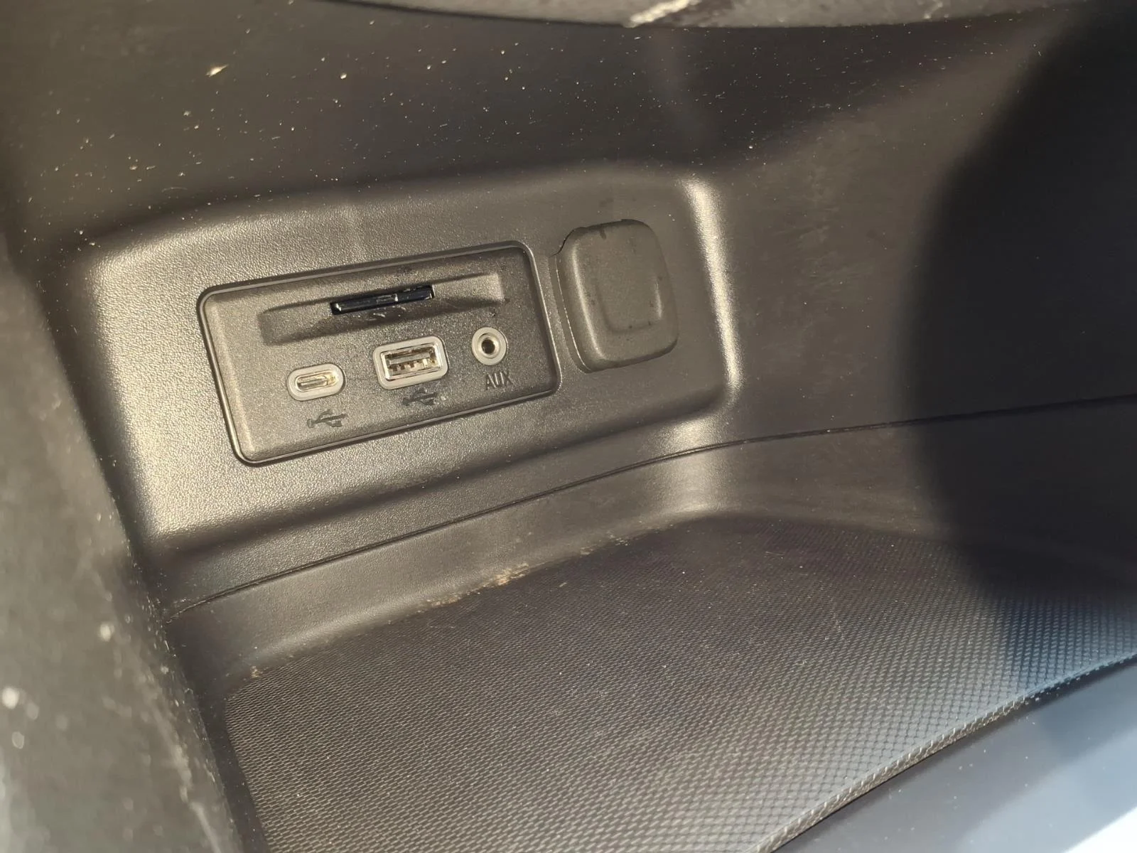 Used 2020 Pacific Blue Metallic Chevrolet LT image 8
