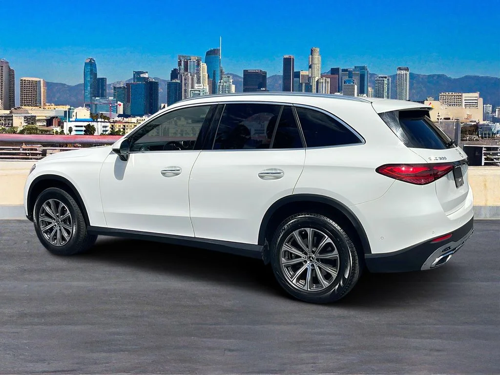 Used 2024 White Mercedes-Benz GLC 300 image 3