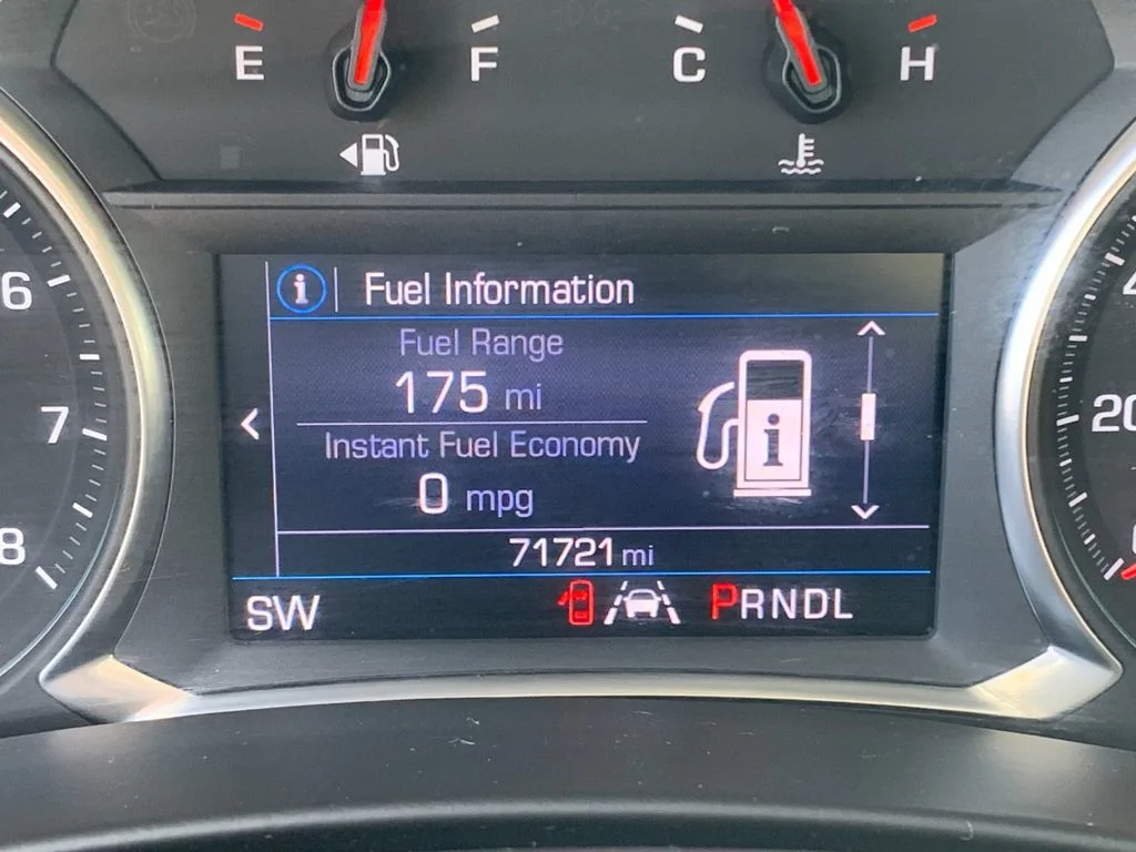 Used 2021 Silver Chevrolet LT image 31