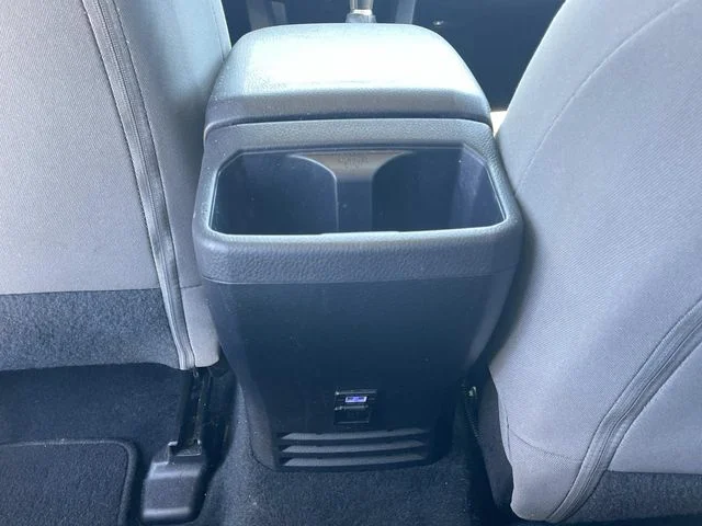 Used 2018 White Toyota SR5 image 12
