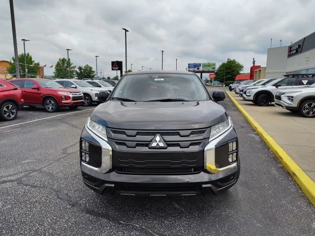 New 2026 Black Mitsubishi 2.0 LE image 2